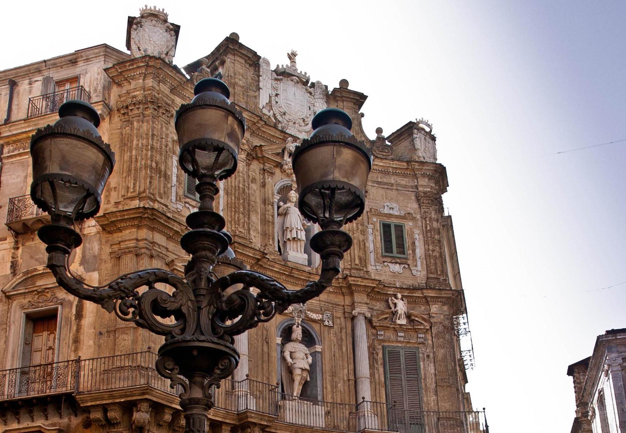Maqueda Rooms Palermo Exterior photo